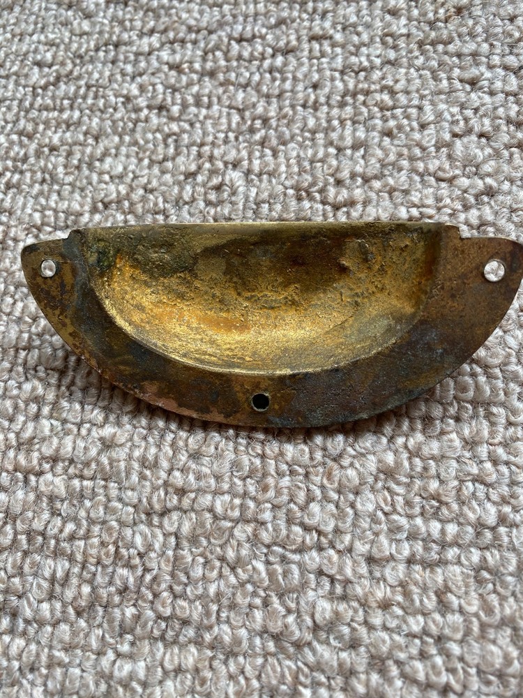ANTIQUE CAST BRASS CUP HANDLE DRAWER PULLS X1 SALVAGED RECLAIMED