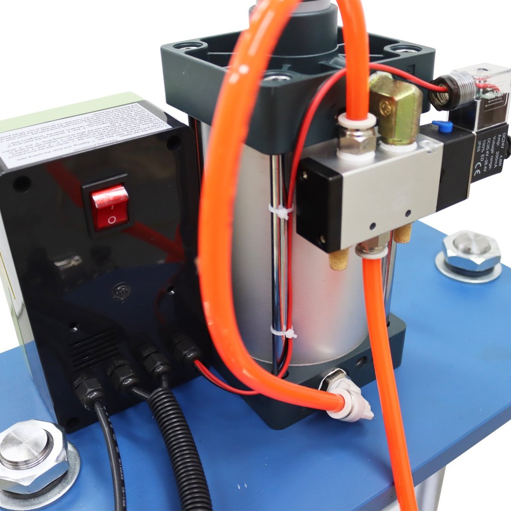 1102lb Pneumatic Punch Machine Compressed Air Punch Press w/Controller 2 Columns