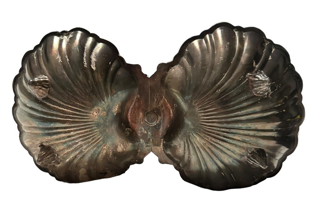 Silver Plated Shell Serving Dish (Two Shells) With Bakelite In Handle 10” X 6”