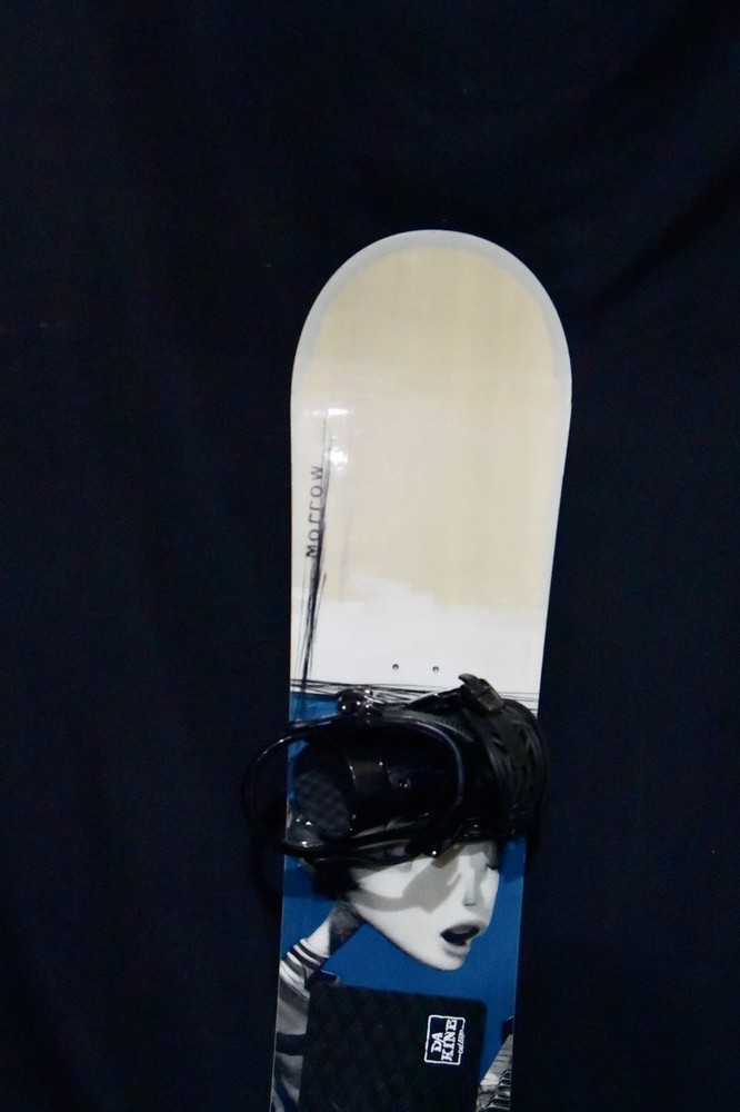 MORROW SNOWBOARD SIZE 140 CM WITH MEDIUM BINDINGS