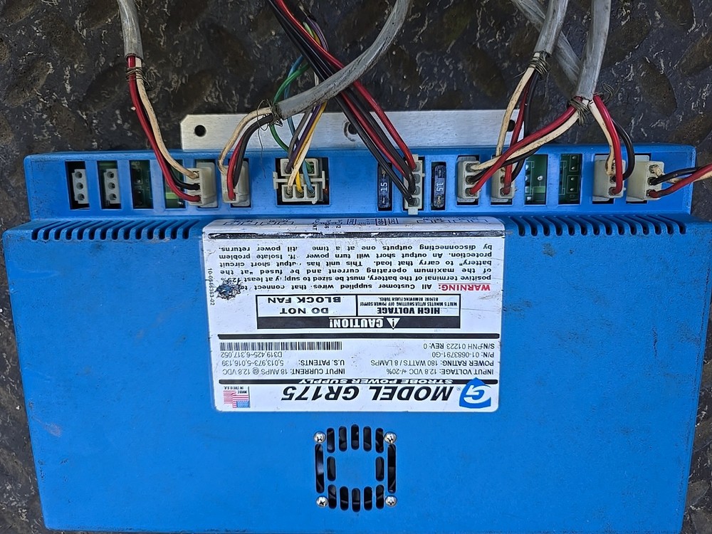 Galls Strobe Pack Model GR175