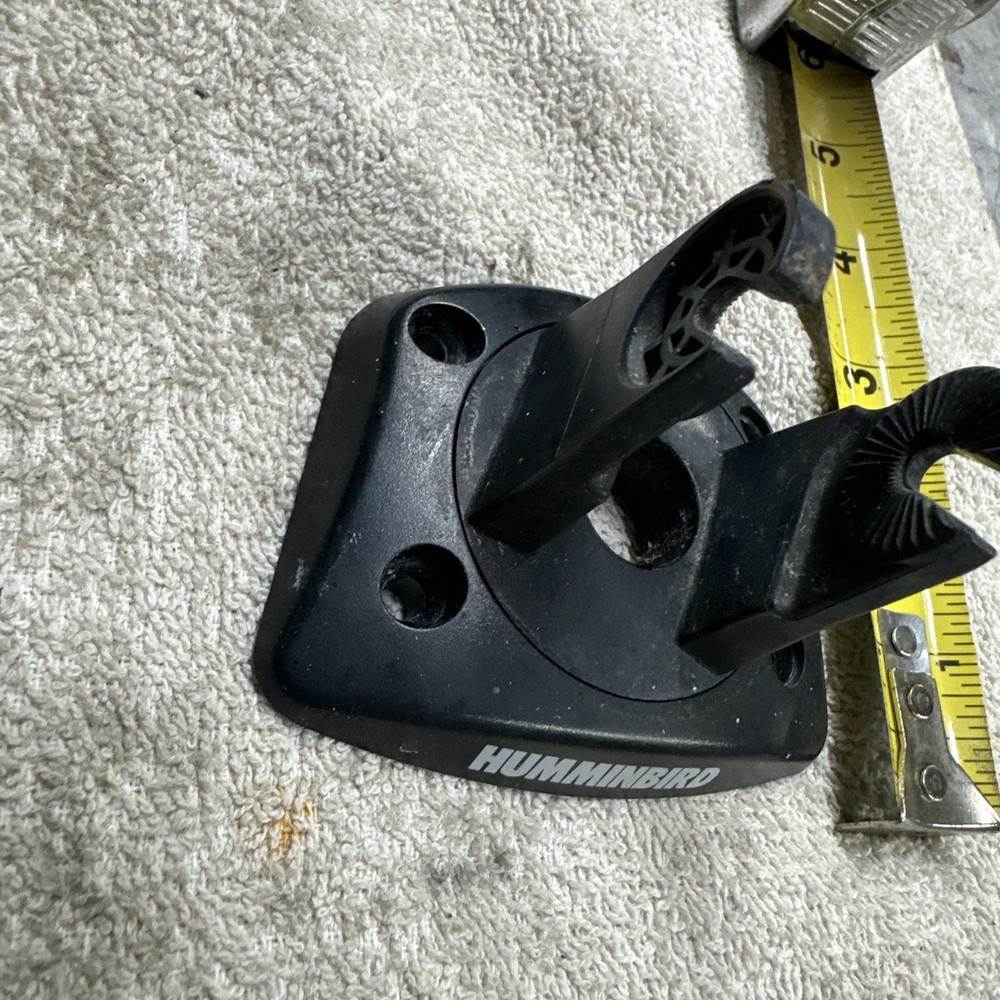 Hummingbird Base Mount Fish Finder