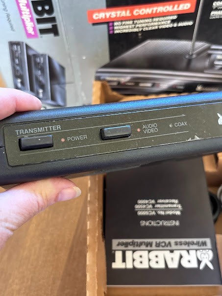 Gemini Rabbit Videocaster Wireless VCR Multiplier Crystal Controlled Video