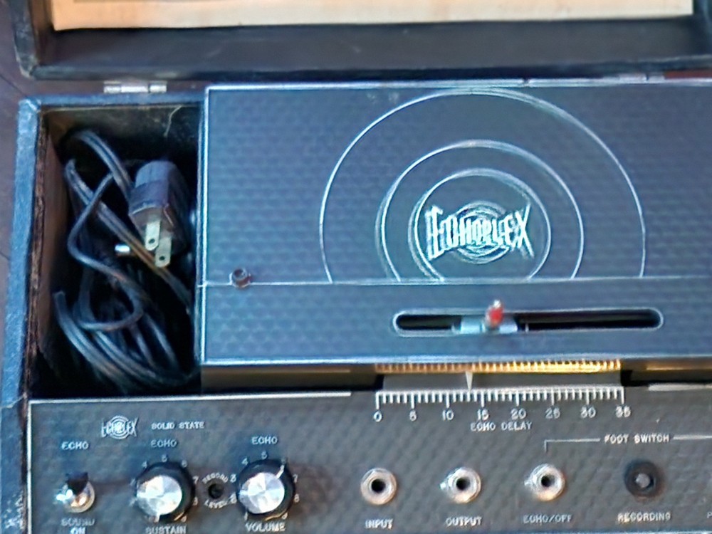 Echoplex Echo Chamber Solid State Echo Delay Guitar Effects Pedal