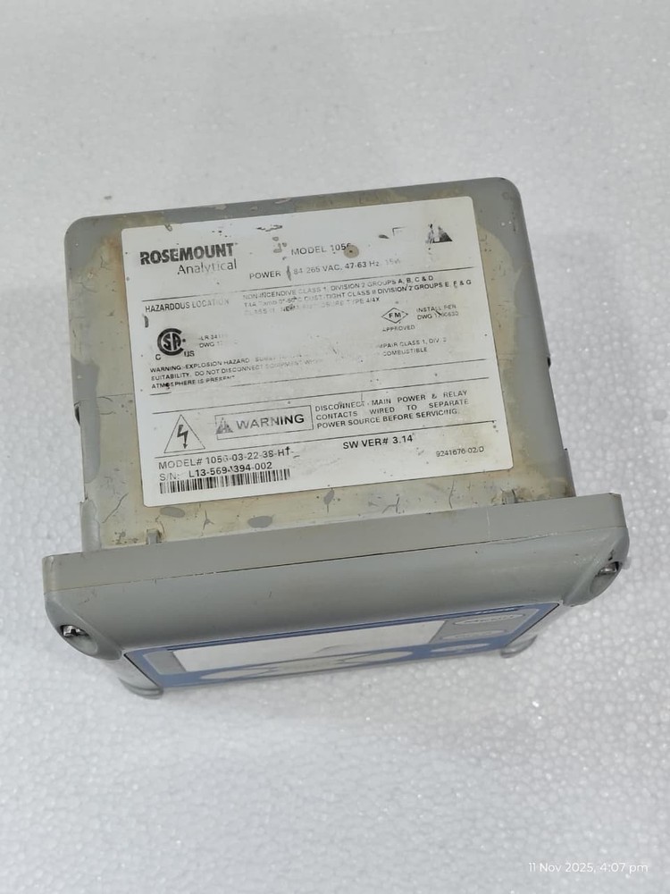 Emerson Rosemount 1056-03-22-38-HT PH ANALYZER HART