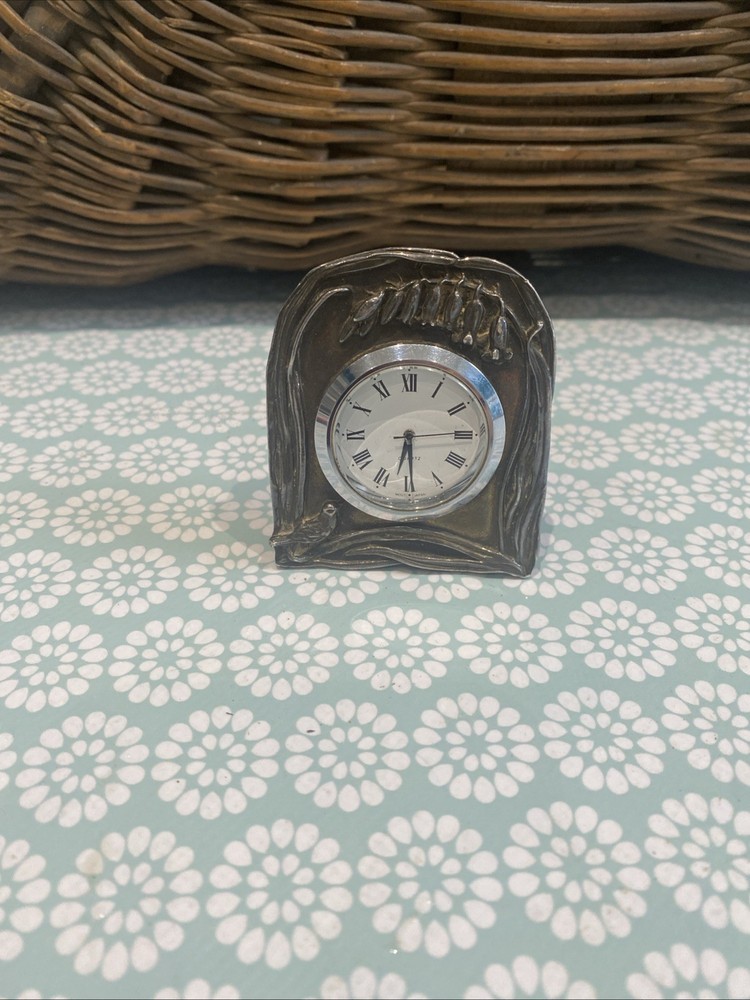 Silver Scenes Mini Clock Silver Plated Engraved Charming (B1)
