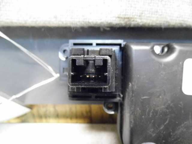 RADIO CONTROL PANEL HEAD W/O NAVIGATION ID 280985Z00C GRAY 05 QUEST