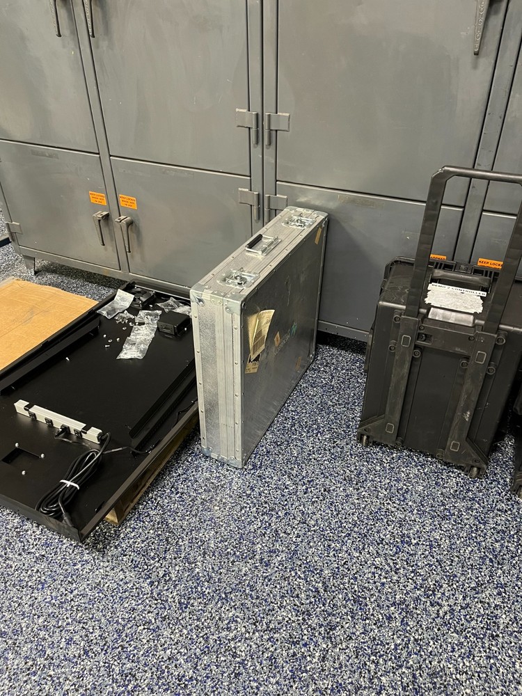 3D SCANNER HEXAGON COGNATIVE WLS400-3 $450K New! Still supportend