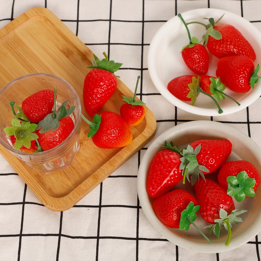 Happy Trees 30 Pieces Artificial Strawberries Assorted Size,