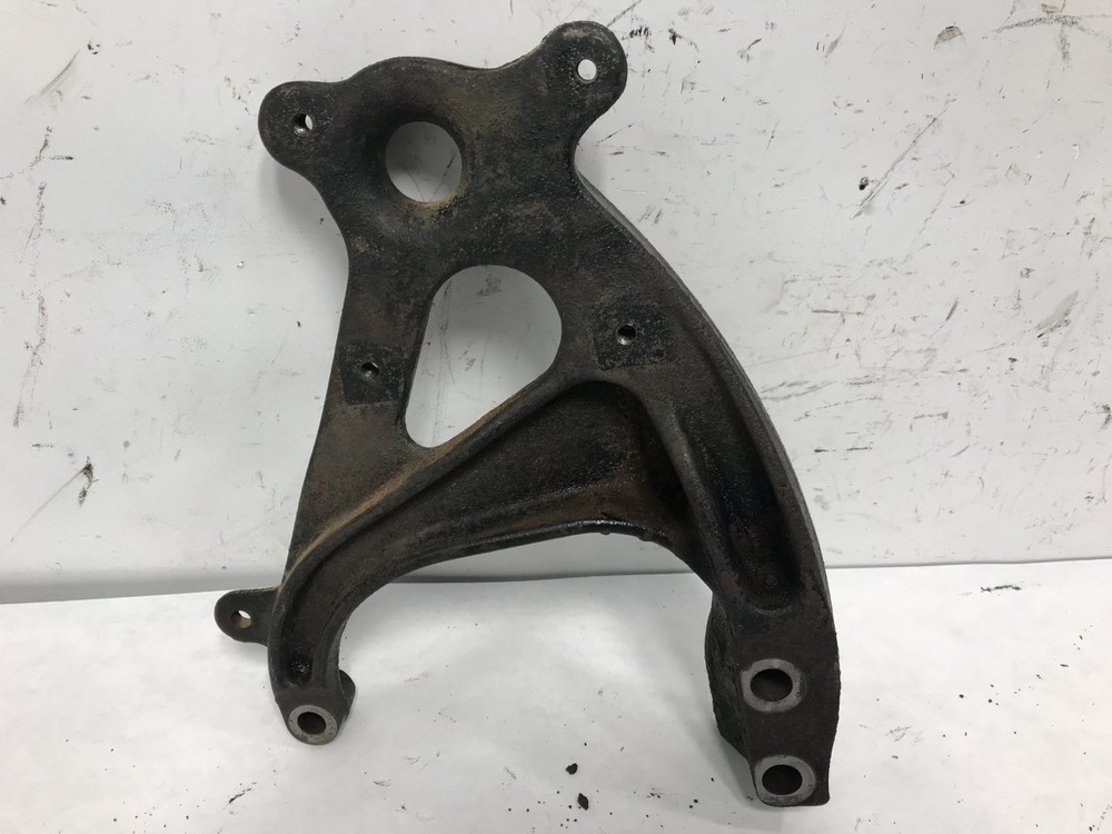 Mack MP8 Engine Mount - Used | P/N 21036996