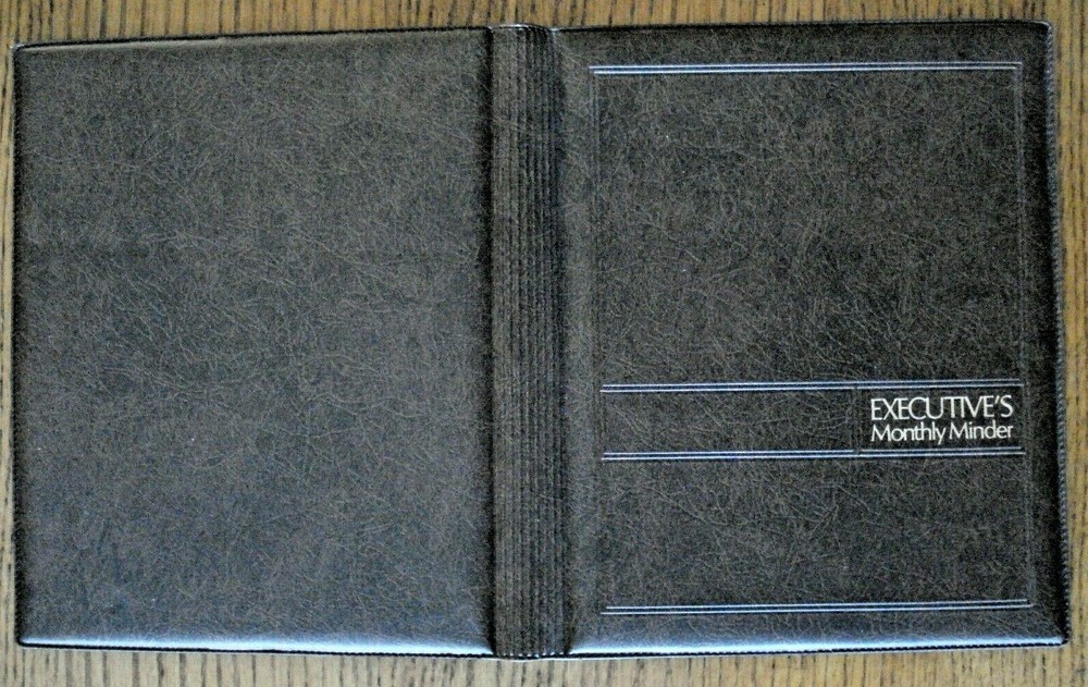 Grain Processing Corporation GPC vinyl folder executive binder 9 x 7 1/2 NEW!