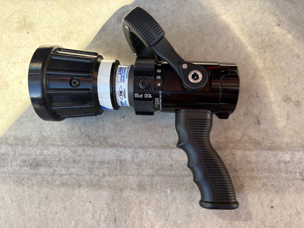 Brand New Task Force Tips  ThunderFog 1.5" Fire Hose Nozzle Selectable Gallonage