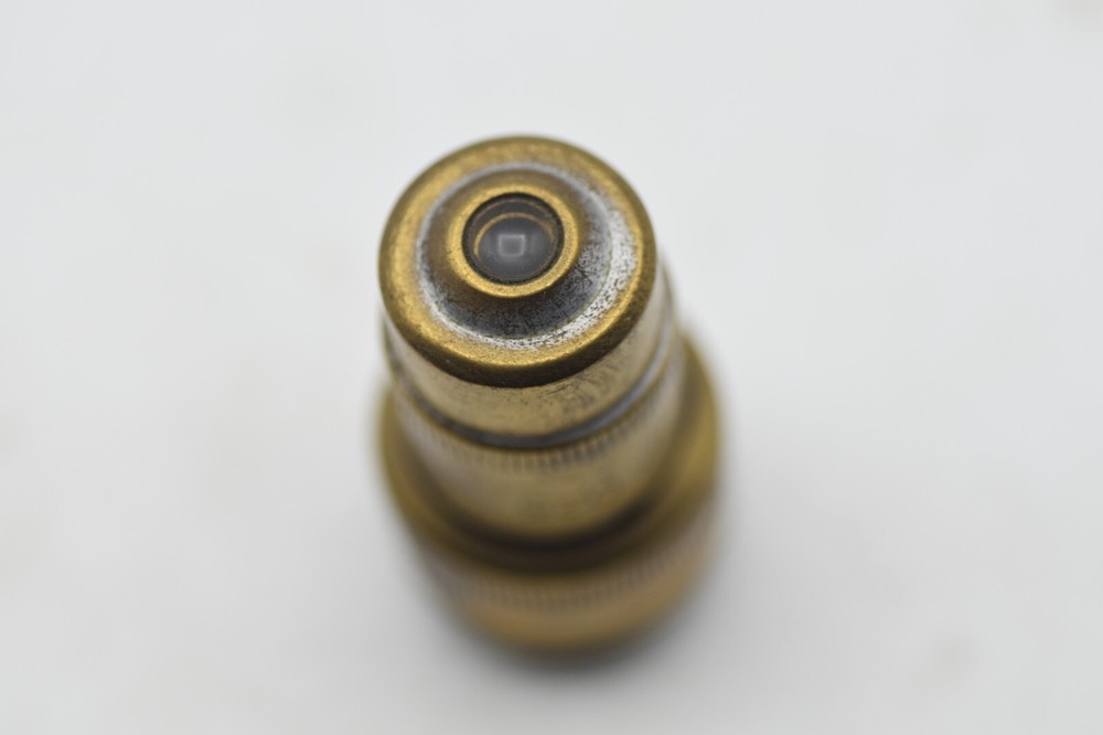 ANTIQUE BRASS MICROSCOPE OBJECTIVE ZEISS 10 AP O.25