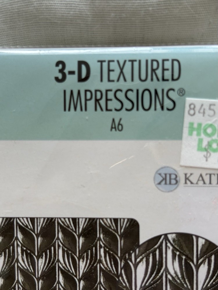Sizzix 3 D Embossing Folder- TEXTURED IMPRESSIONS- NEW