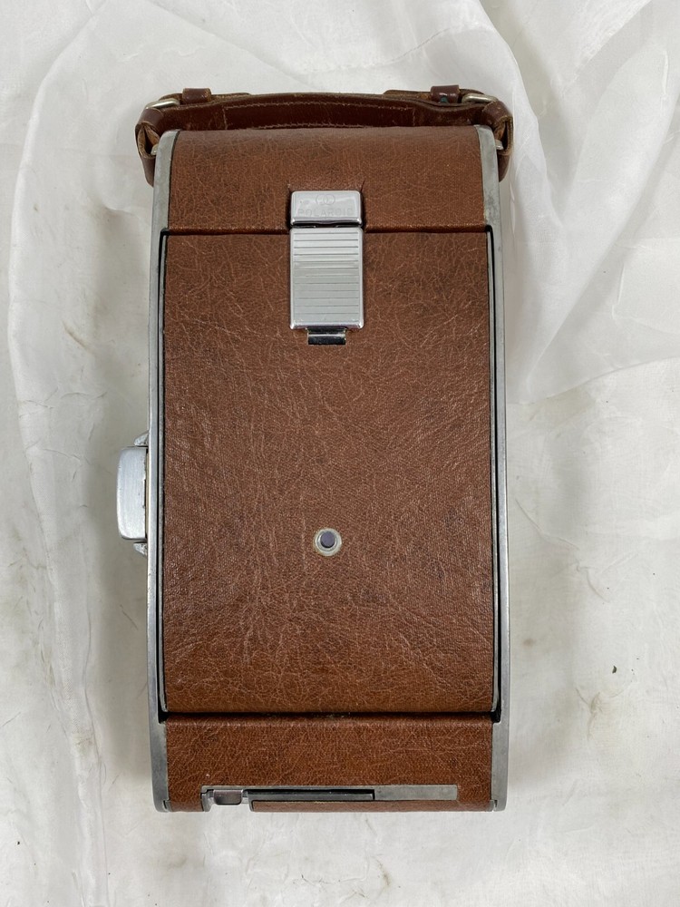 POLAROID LAND CAMERA MODEL 95 WITH FLASH #200, UNTESTED