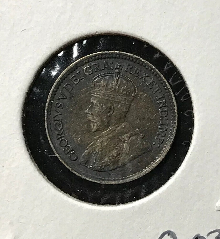 1918 5c Cents Canada - Silver - Nice Example - AM33