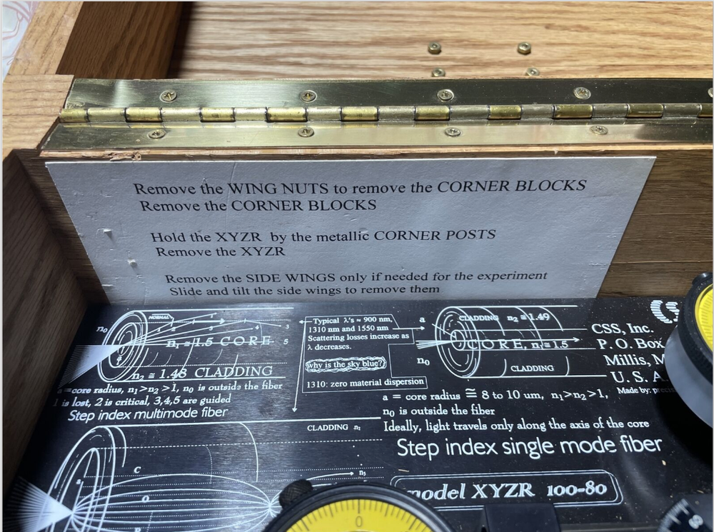 fiber optic testing apparatus CSS Model XYZR 100-80