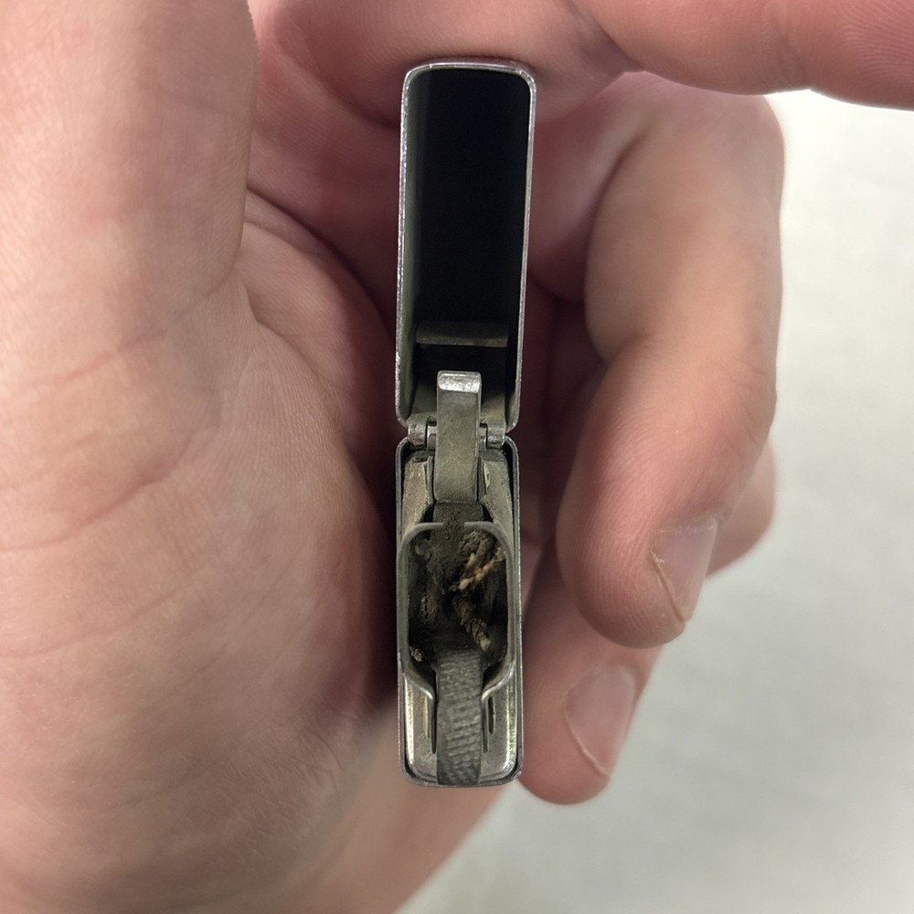 Zippo 1972 Slim Lighter