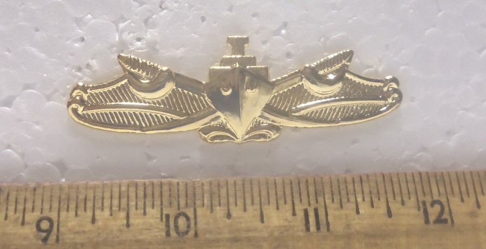Large US Navy - Surface Warfare Pin