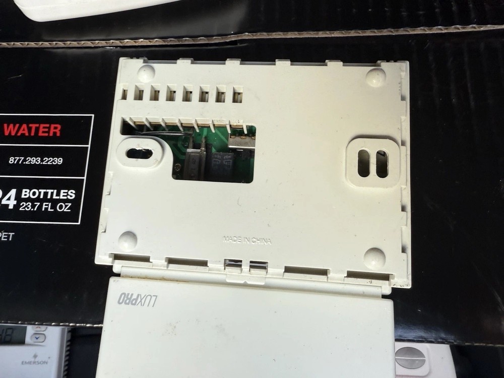 LuxPro PSP511 Programmable Heating & Cooling Electronic Thermostat