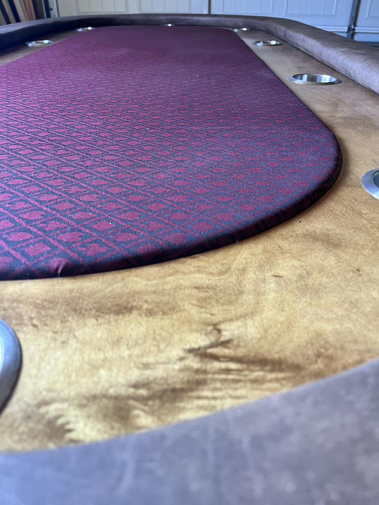 10-player folding poker table