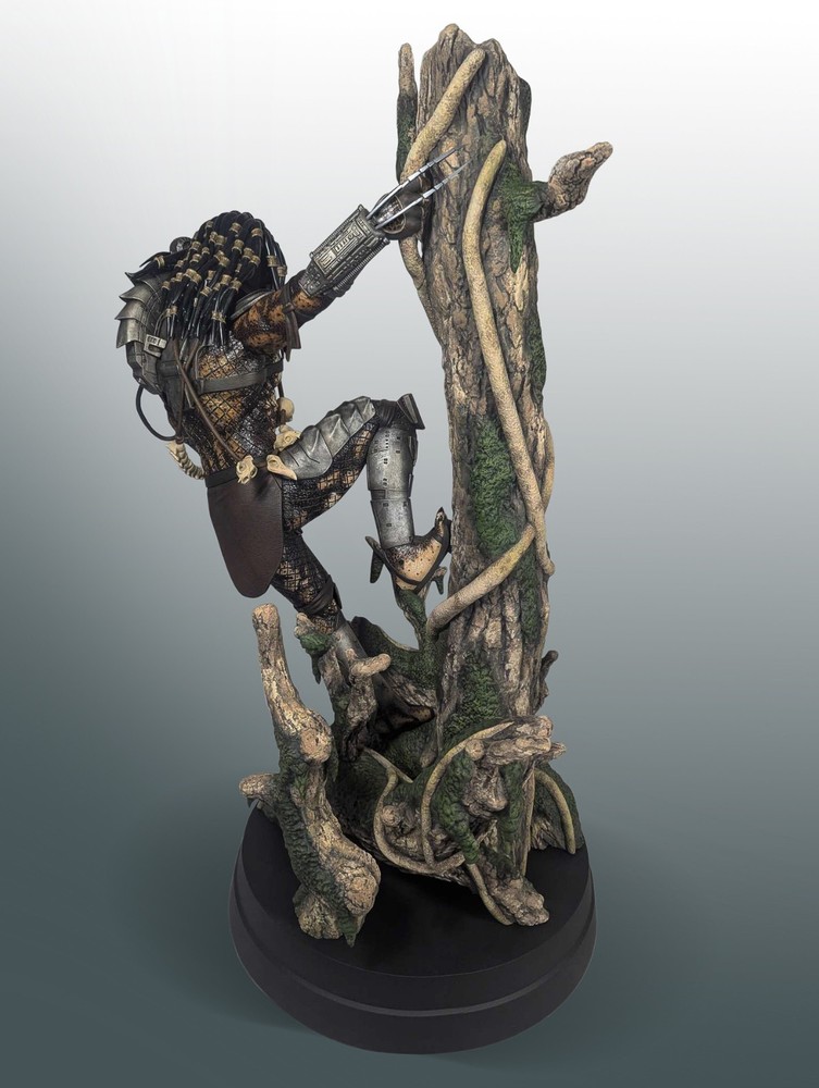 Predator Jungle Hunter 36" Statue by HCG Limited Edition