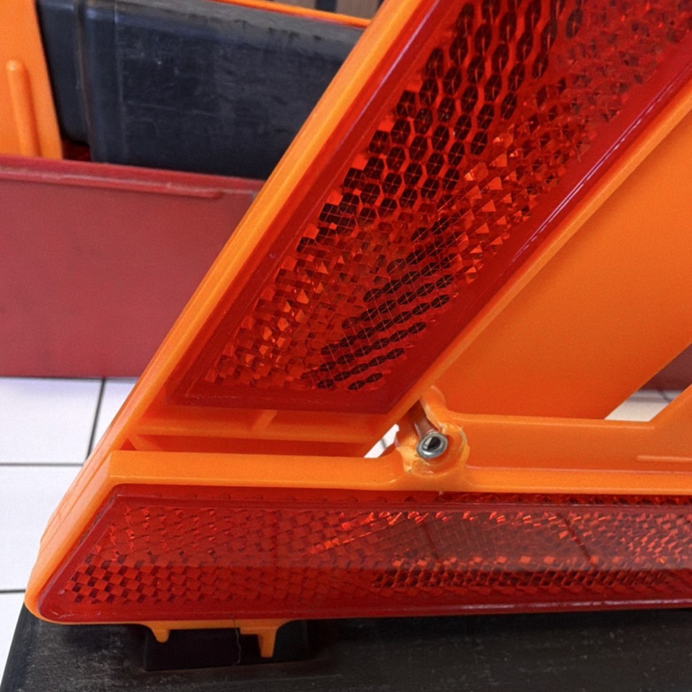 Warning Triangle Flare Kit Emergency Triangle Kit