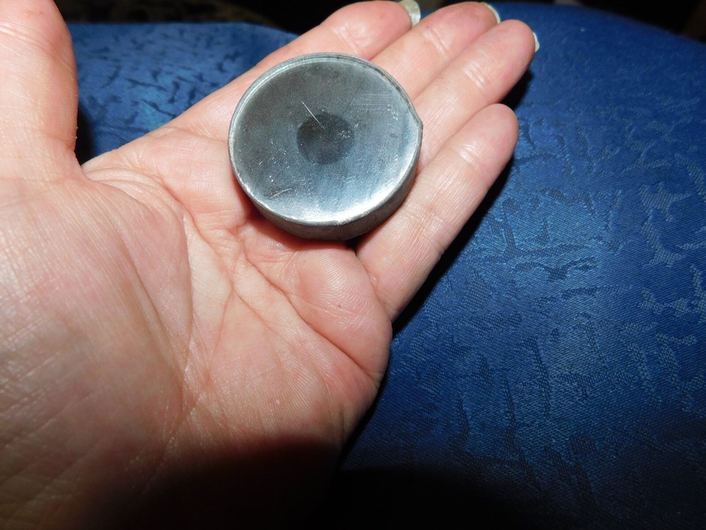 VINTAGE SMALL COMPASS WITH SIGNALLING MIRROR AT BACK