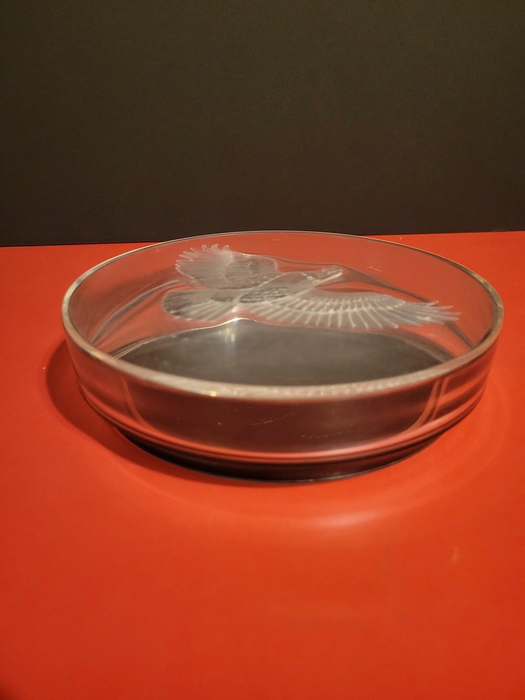 acrylic trinket box with etched eagle 7" round