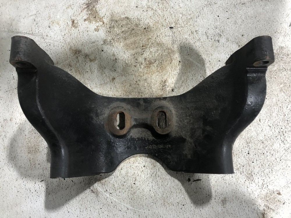 Detroit DD15 Engine Mount - Used