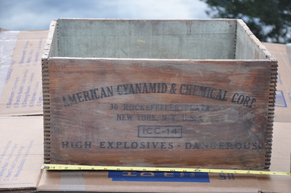 America Cyanamid Co Dynamite box mining blasting vintage