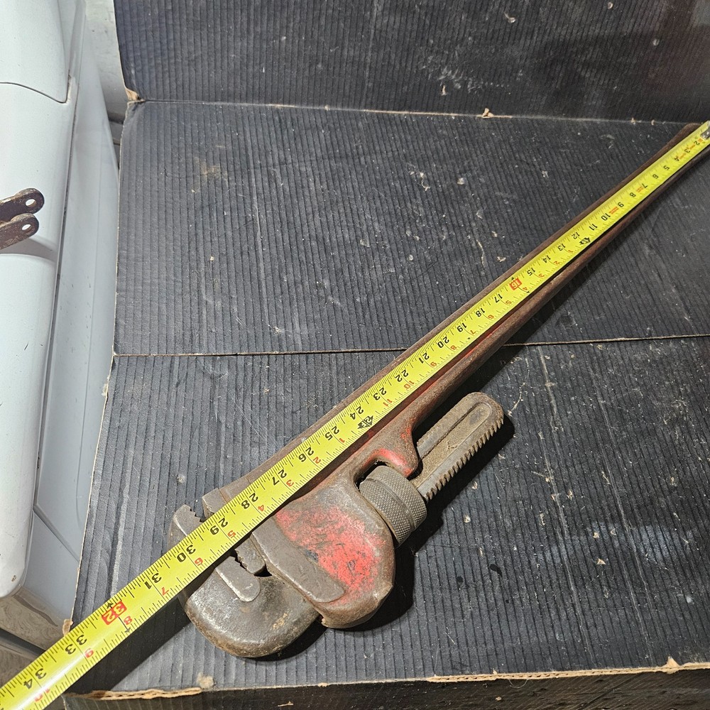 RIGID 36 INCH PIPE WRENCH USA made