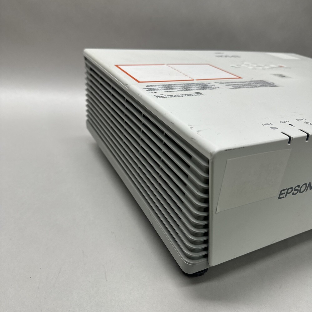 Epson PowerLite 6110i Projector LCD 3500 Lumens Variable Projector +Lamp & Cable