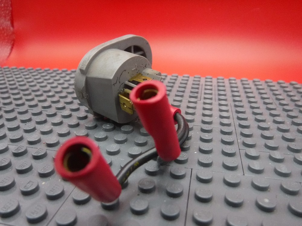 Singer 603 Sewing Machine Plug Terminal Extension Adapter for Case