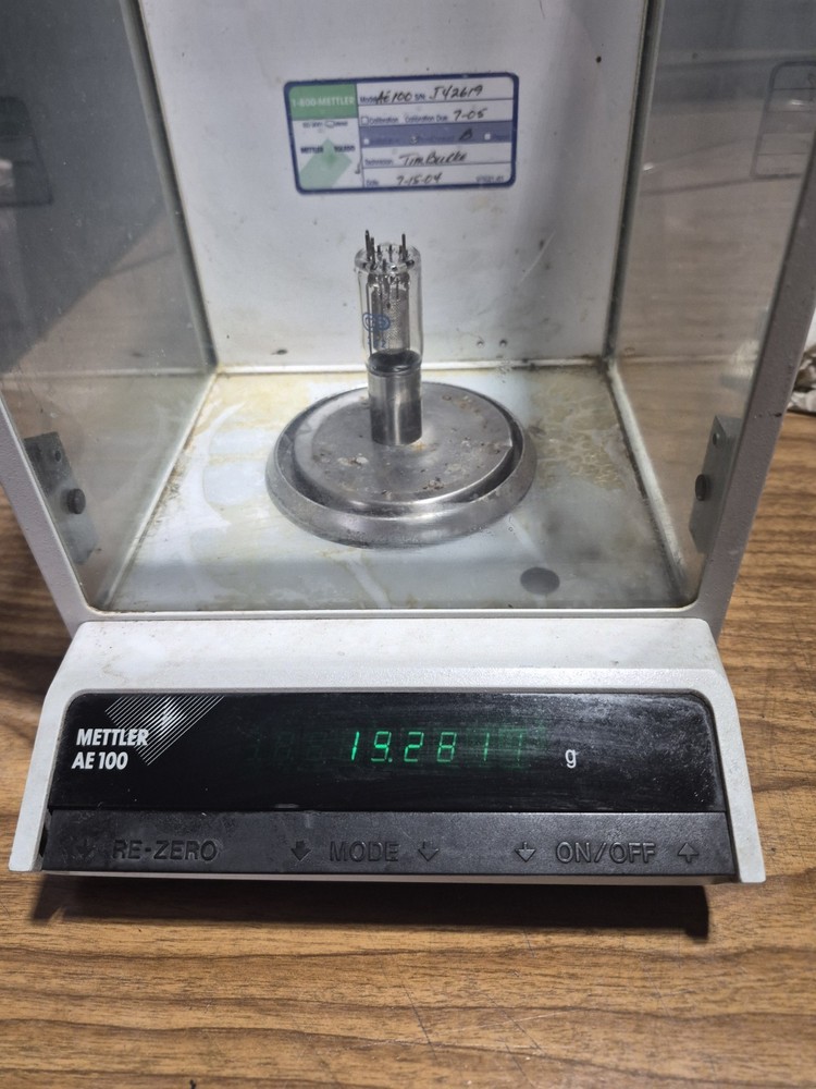 Mettler Toledo AE 100-S Analytical Balance - Lab Grade Precision Scale