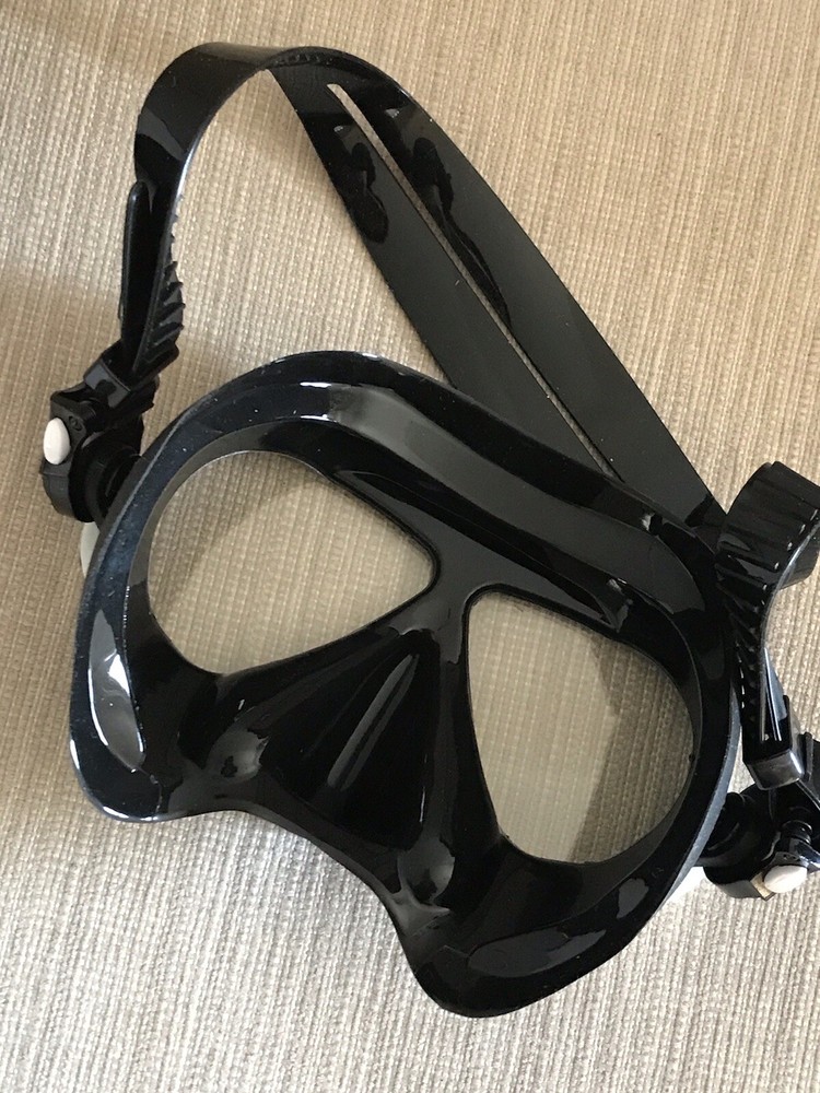 AQTECKNO Metal Frame Diving Mask