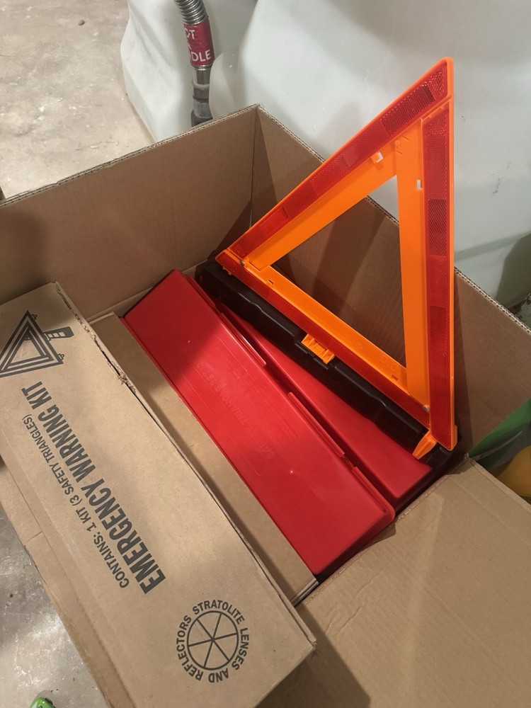 Roadside Triangles - DOT Approved Roadside Reflectors