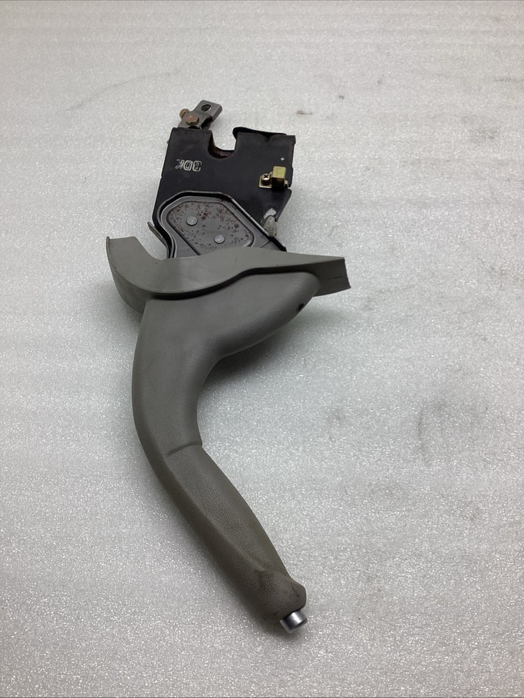 2007 Hyundai Sonata Front Emergency Pull Parking Hand Brake Lever OEM