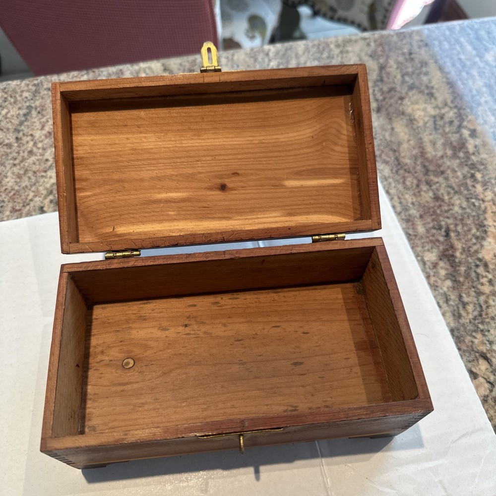 Cedar Chest - Miniature - VTG