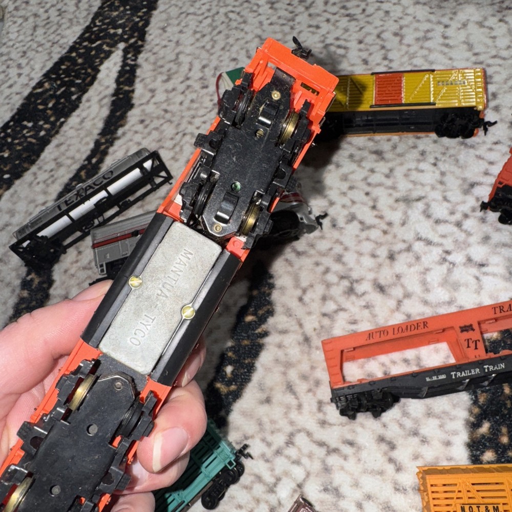 Mantua & Tyco Train Set