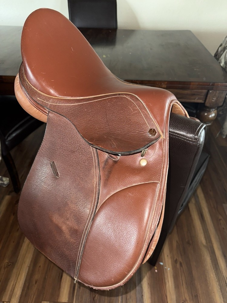 Club HDR Saddle. Lightly Used