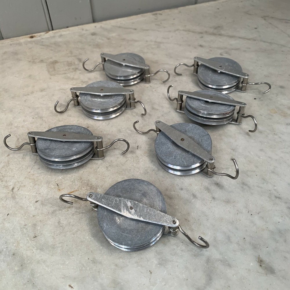 Set of 7 aluminium pulleys