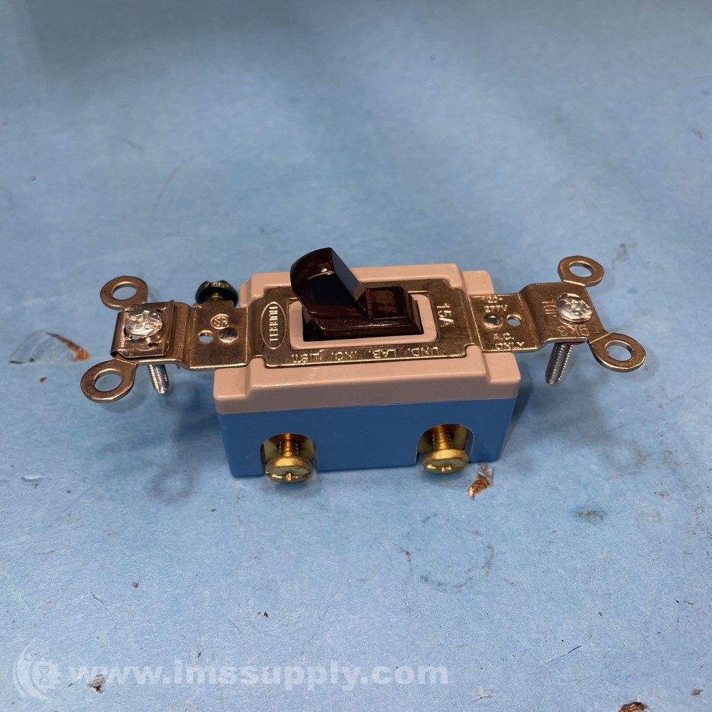 Hubbell WS896 Toggle Switch FNIP