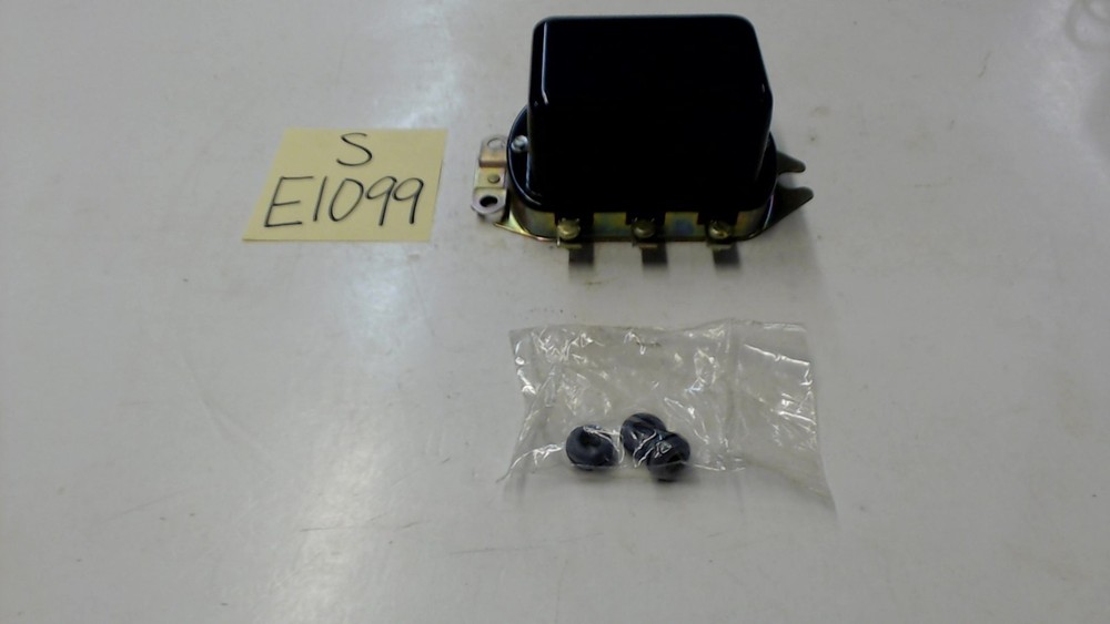 811900 Voltage Regulator