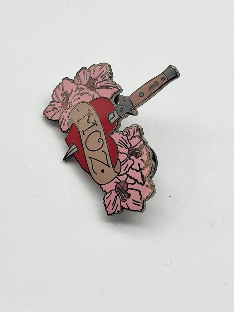 MOZ Enamel heart pin hat backpack pin
