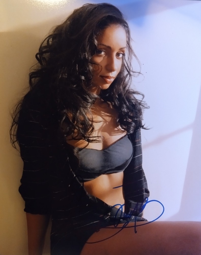 Mya Signed 8x10