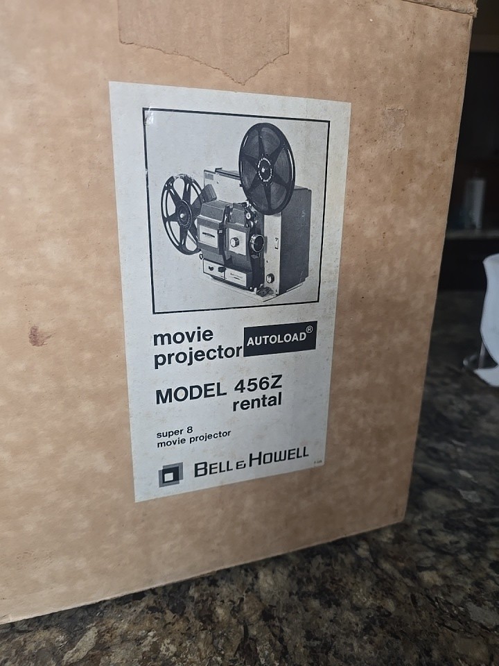 Bell & Howell Autoload 8MM Super - Model 456Z - Original Box - Perfect