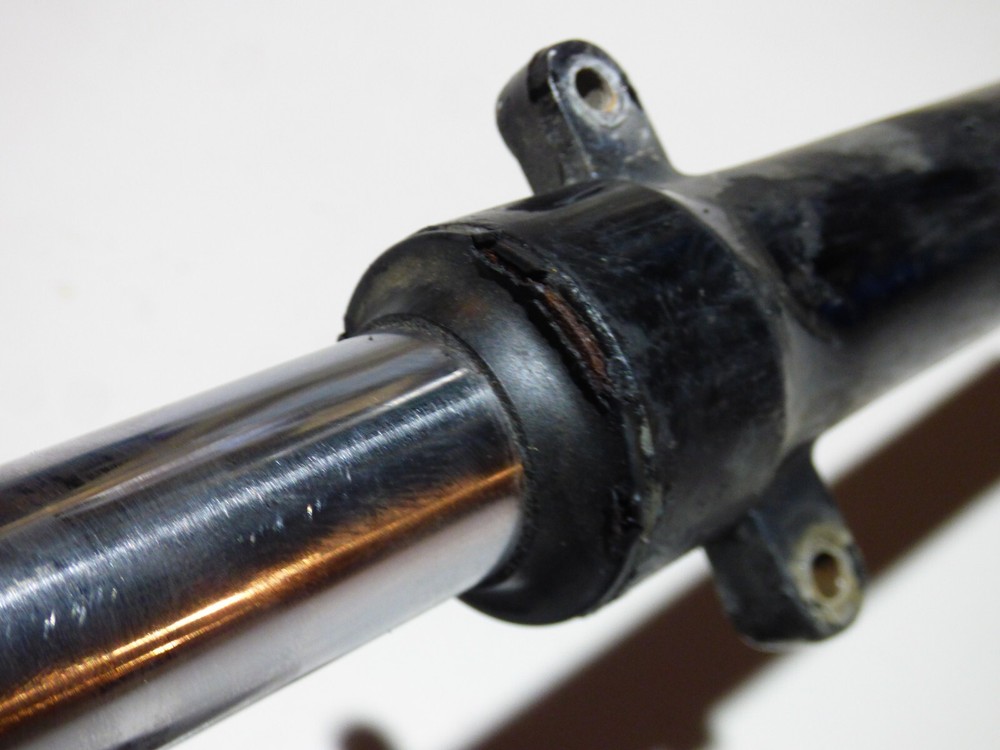 GENUINE HONDA CBF125 2009-2015 LEFT FRONT FORK LEG