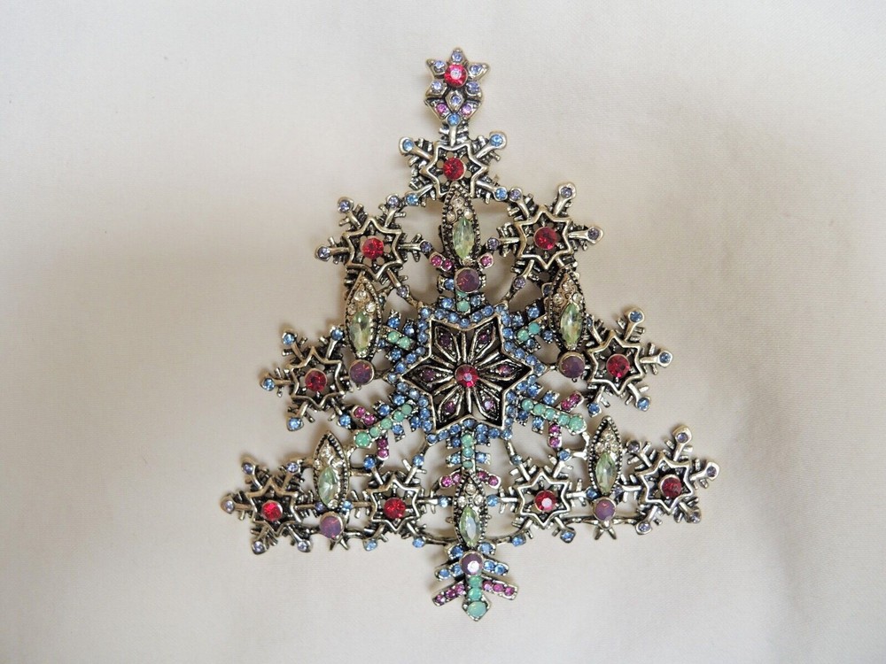 Christmas Tree Brooch Pin unsigned famous designer Snowflake pattern NWOT
