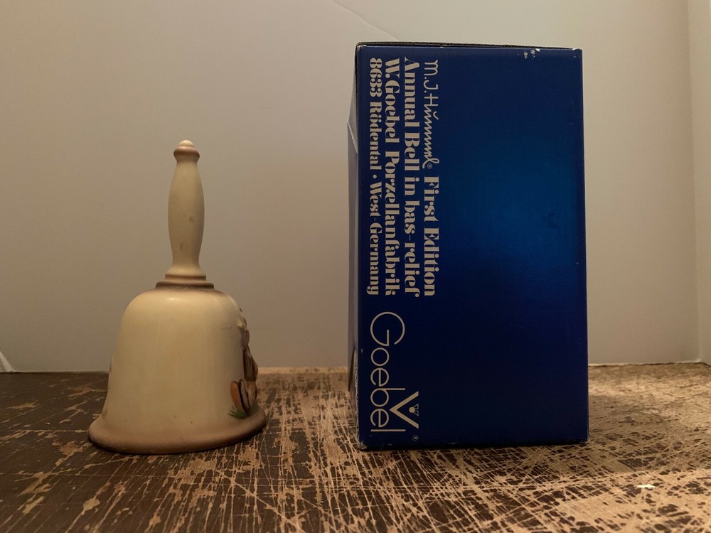 1978 First Edition Hummel Annual Bell With Original Box